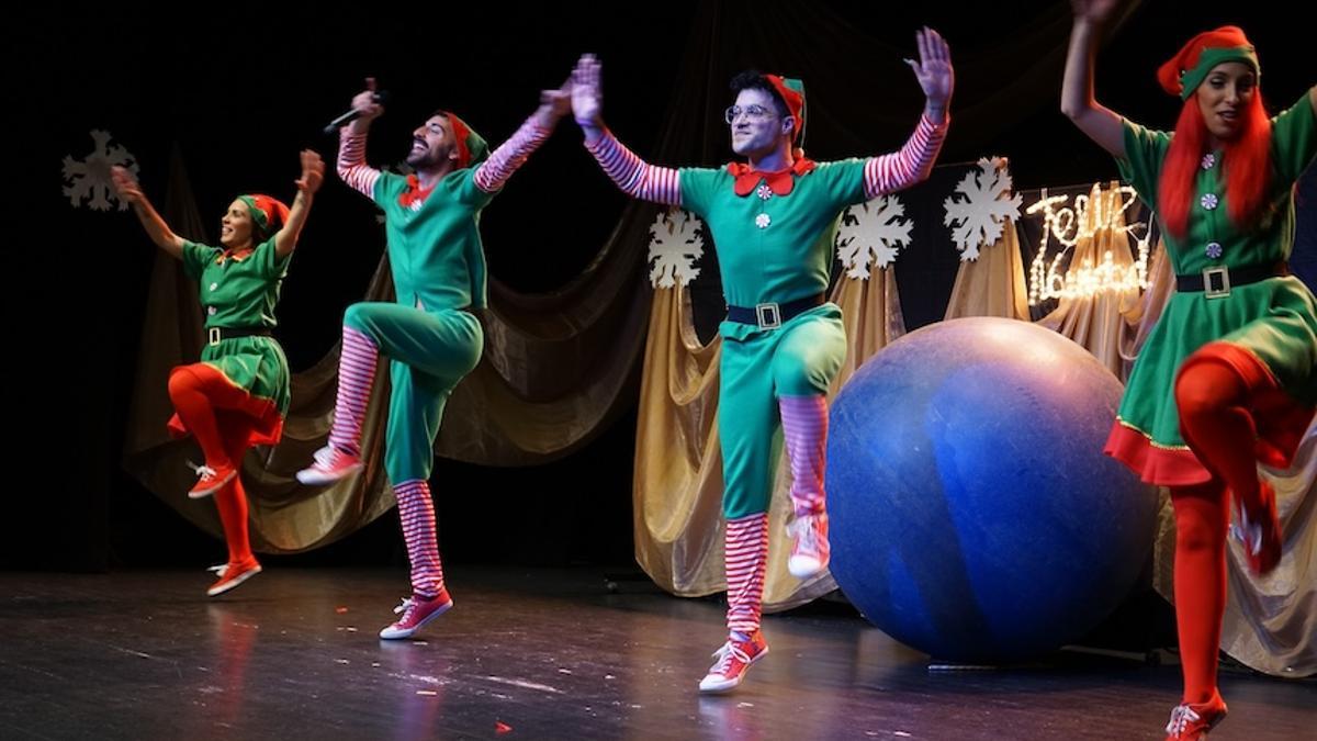 Los elfos protagonizan una obra en el teatro López de Ayala.