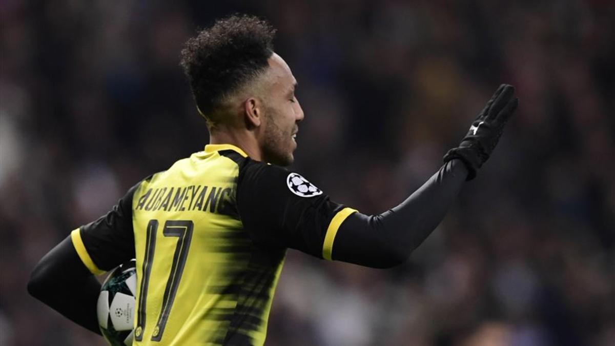 Aubameyang celebrando su gol en el Bernabéu