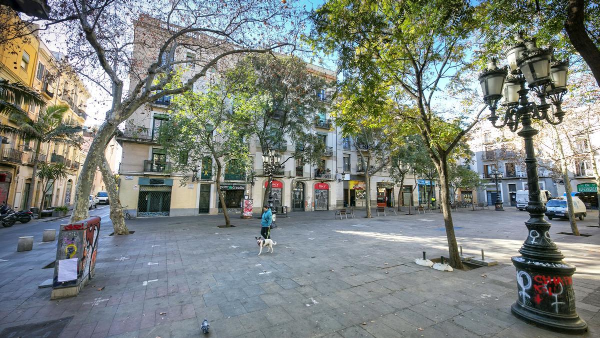 La Plaza Osca es sin duda una joya en el barrio de Sants. 