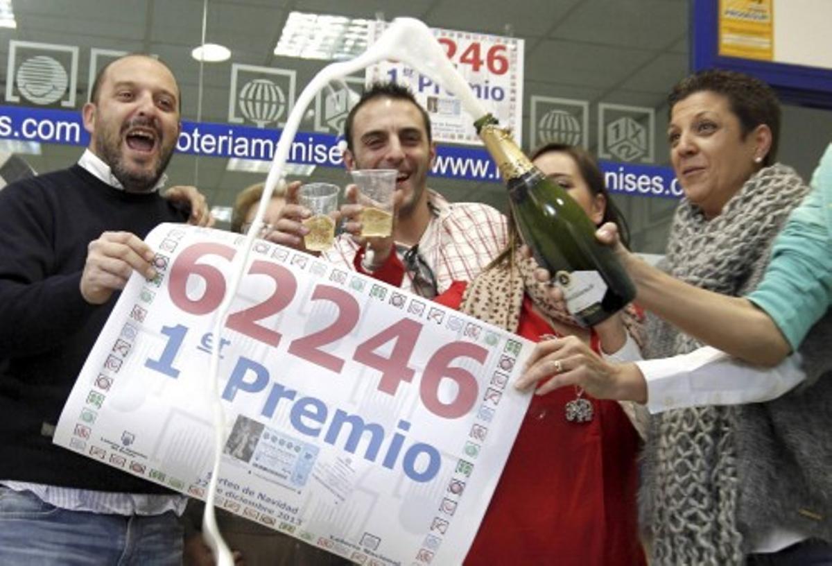 LA 3 DE MANISES REPARTE 4 MILLONES DEL GORDO POR SEGUNDO A?O CONSECUTIVO