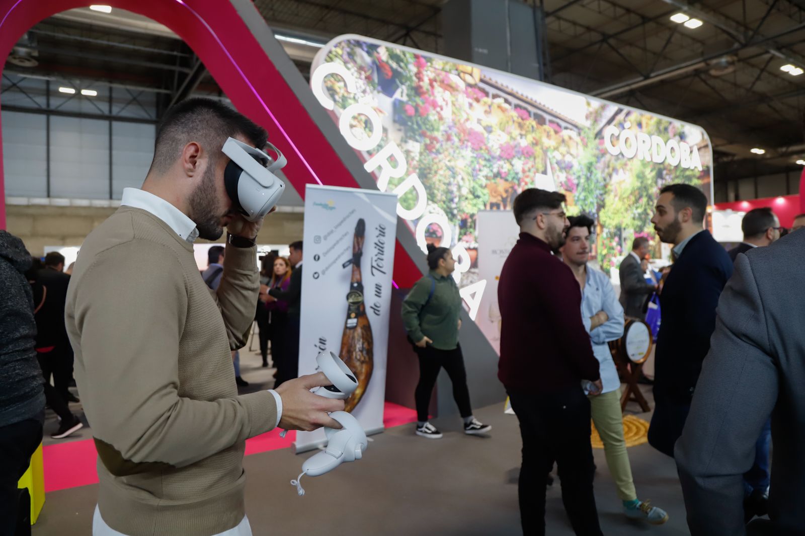 Córdoba presume de oferta turística en la segunda jornada de Fitur