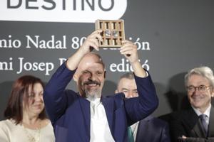 César Pérez Gellida gana el Premio Nadal con un thriller rural