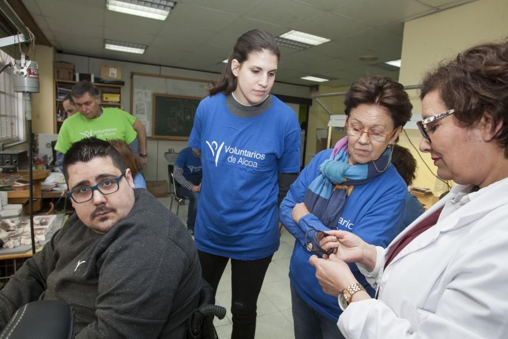 Voluntarios de Alcoa conocen la discapacidad