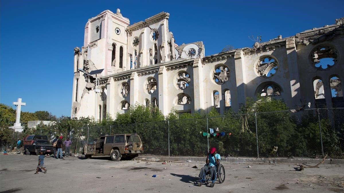 Vista general de la Catedral de Puerto Principe  destruida hace una decada por un terremoto  este jueves  en Puerto Principe (Haiti).