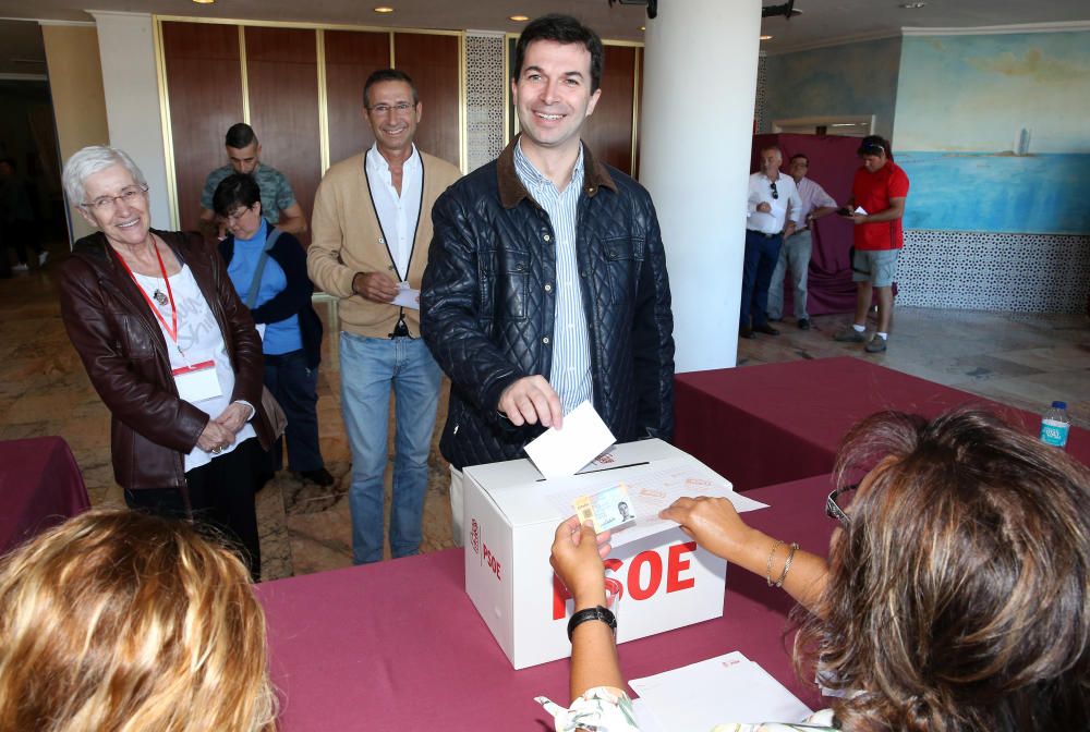 Caballero, nuevo líder de los socialistas gallegos