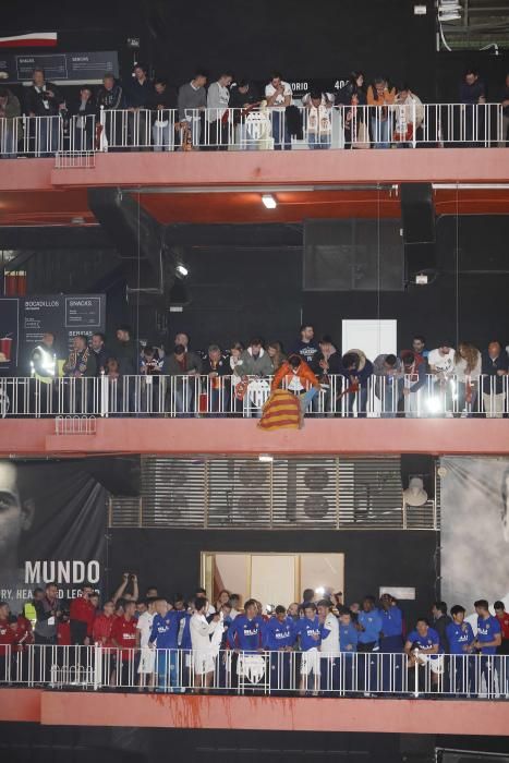 Euforia en el balcón de Mestalla