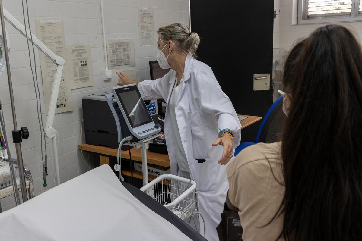 Botón del pánico en una consulta de un centro de salud de Alicante para avisar si se siente amenazado