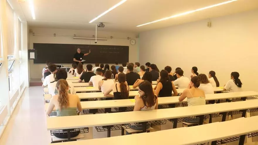 Vídeo: Medicina cau però continua liderant i Turisme protagonitza la gran pujada