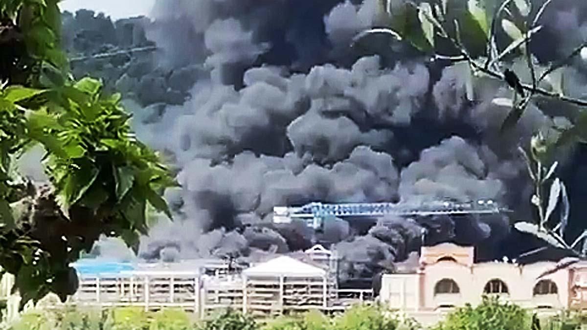 incendio en la roca village