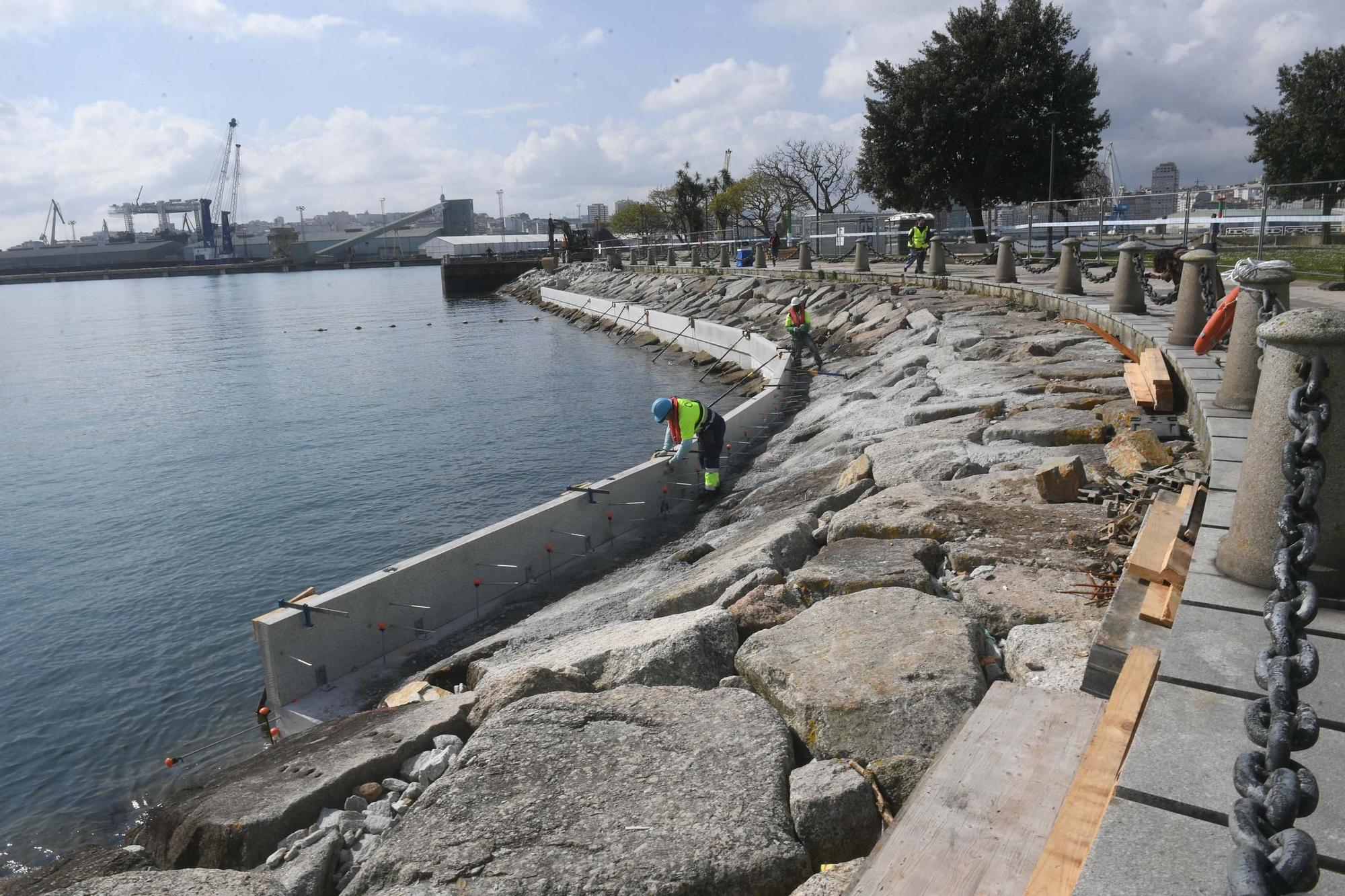 La plataforma de baño en O Parrote, prevista para 2023, apunta a finales de este verano