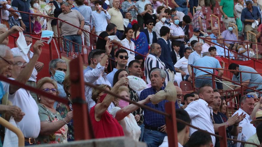 Búscate en la grada en el último espectáculo taurino de la Feria de Córdoba