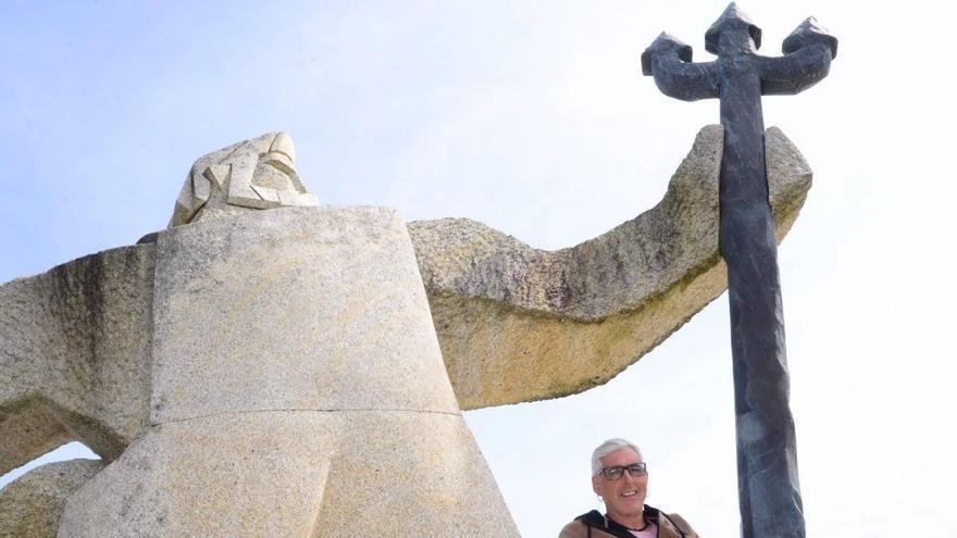 El tenor de Moaña Ignacio Chapela regresa al canto lírico con un reto para dejar de fumar