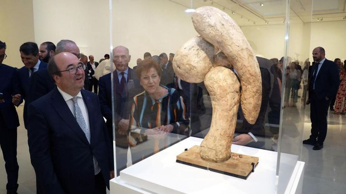 El ministro de Cultura Miquel Iceta ha visitado la exposición este lunes por la tarde.