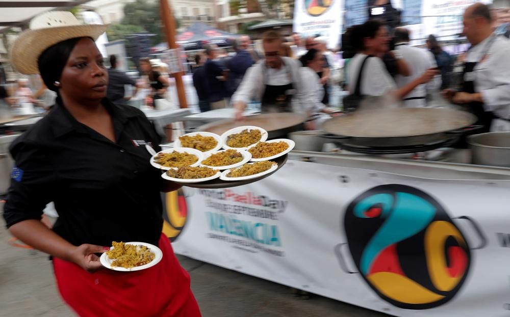 València celebra el Día de la Paella