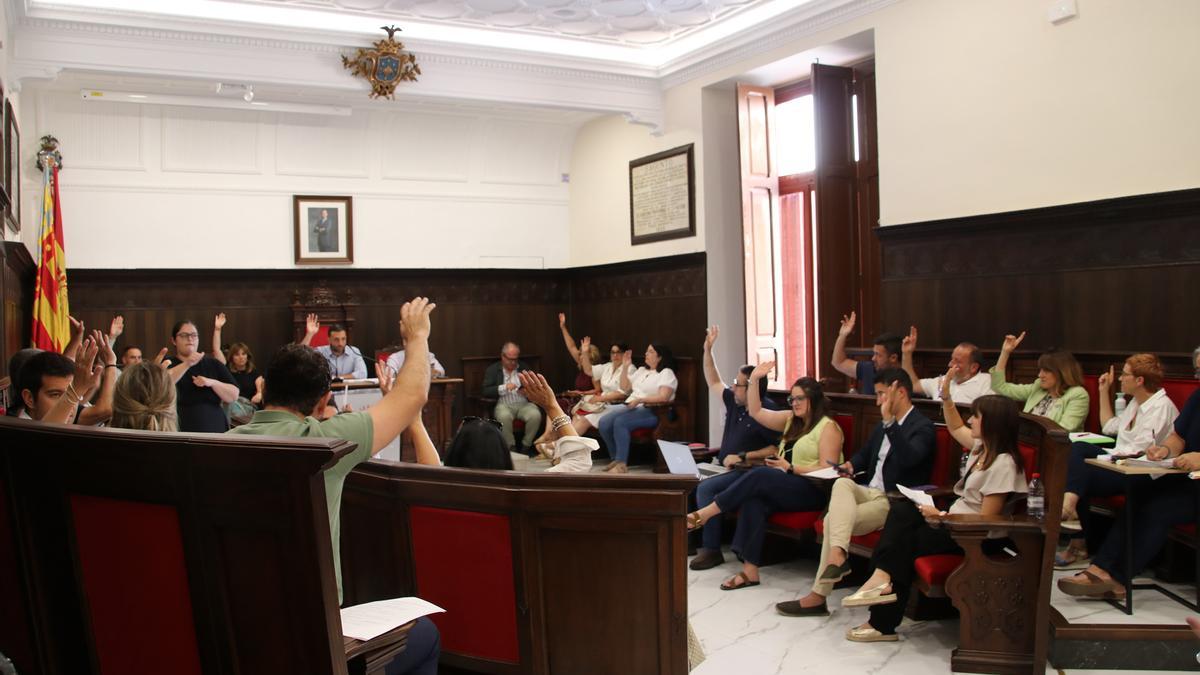 Votación durate el pleno.