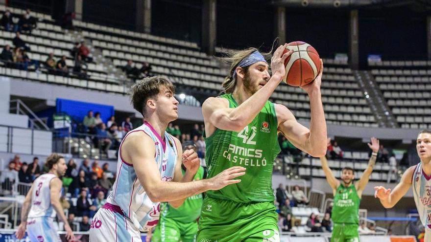 La previa | El Amics Castelló se la juega en Cáceres ante un rival directo