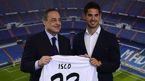 El centrecampista malagueny afirma, en la seva presentació com a jugador blanc, que vol disfrutar i fer disfrutar.