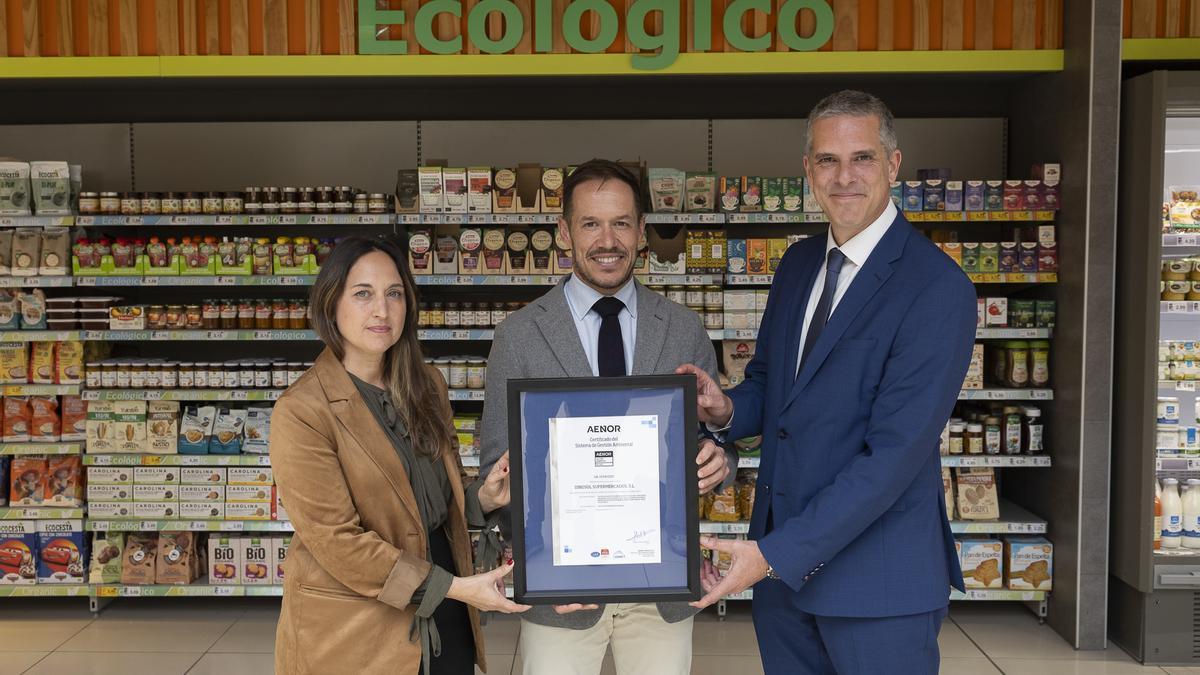 HiperDino revalida su compromiso medioambiental e incorpora el Certificado ISO 14001 de AENOR en varias de sus tiendas