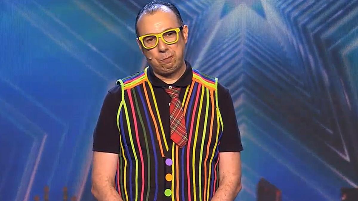 El mag Arsenio Puro, semifinalista de ‘Got talent’, mor als 46 anys durant una actuació