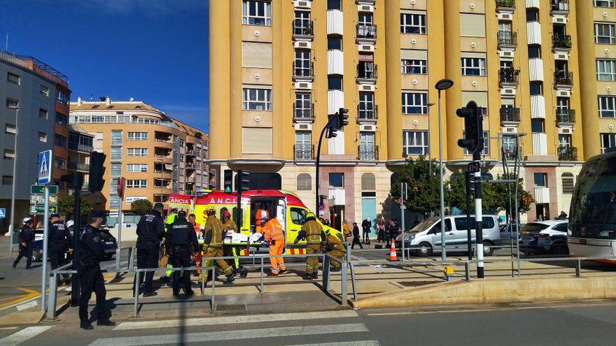 El atropello del tranvía en Dénia, en imágenes