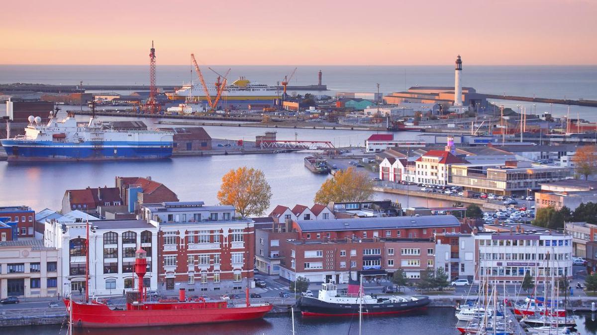 Ciudad de Dunkerque (Francia) por donde transita la ruta del Mar del Norte