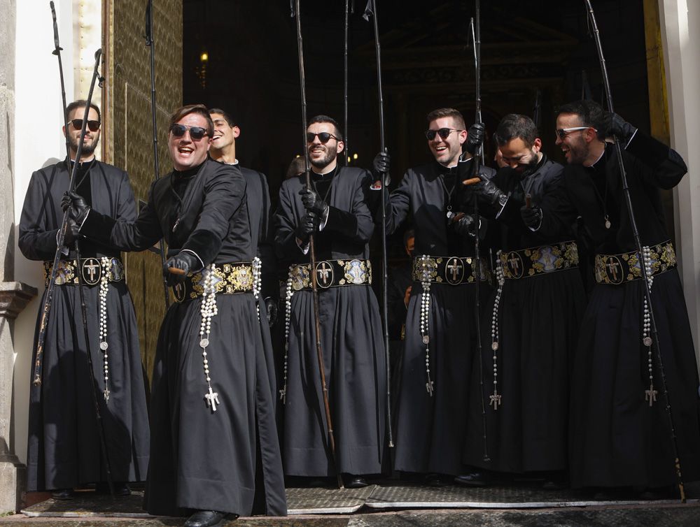 Viernes Santo en Sagunt. Subasta en la Ermita de la Sang.