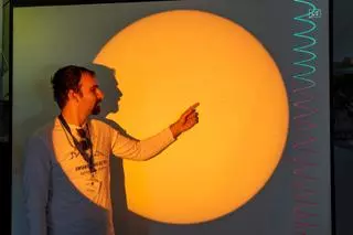 Martín Gómez, astrofísico coruñés: "A nivel científico, hoxe unha eclipse non ten tanto impacto como tiña antes"
