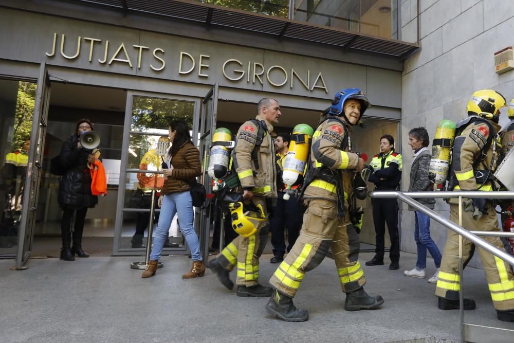 Desallotgen els jutjats de Girona per un incendi