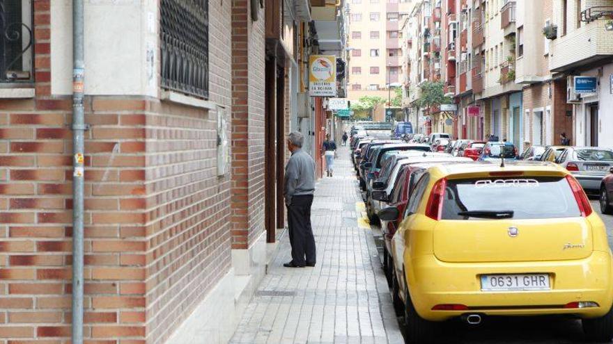 La calle Díaz de Mendoza estrena desde hoy aceras más anchas