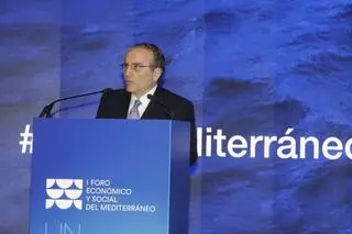 Javier Moll insta a construir un diálogo "sin maximalismos ideológicos" y de consenso en el I Foro del Mediterráneo