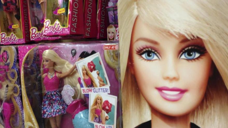 Barbie ha perdido cuota de mercado tras 50 años en las tiendas.