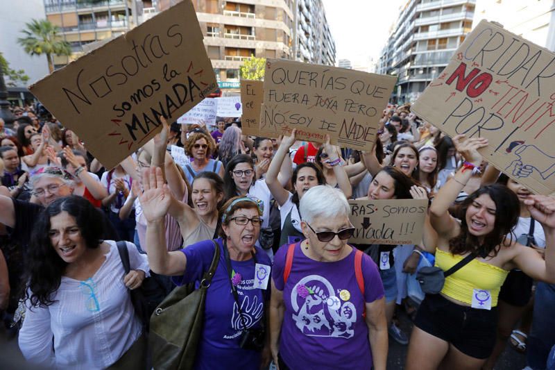 Concentración en protesta por la libertad para 'La manada'