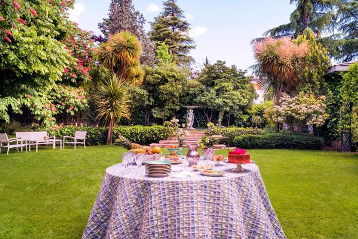 Comer en el jardín, Madrid