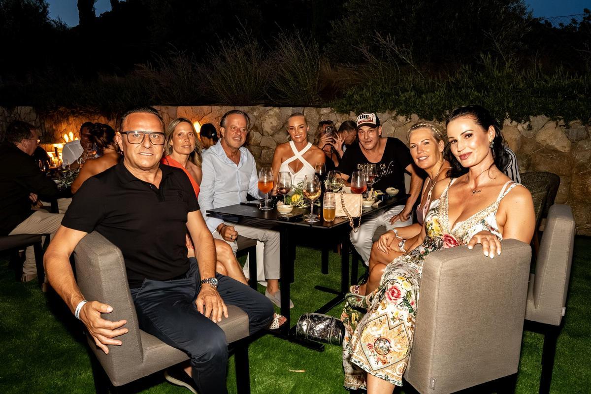 Star Press Media Night auf Mallorca: Eine heiße Sommernacht mit VIPs und Champagner Star Press Media Night auf Mallorca: Eine heiße Sommernacht mit VIPs und Champagner