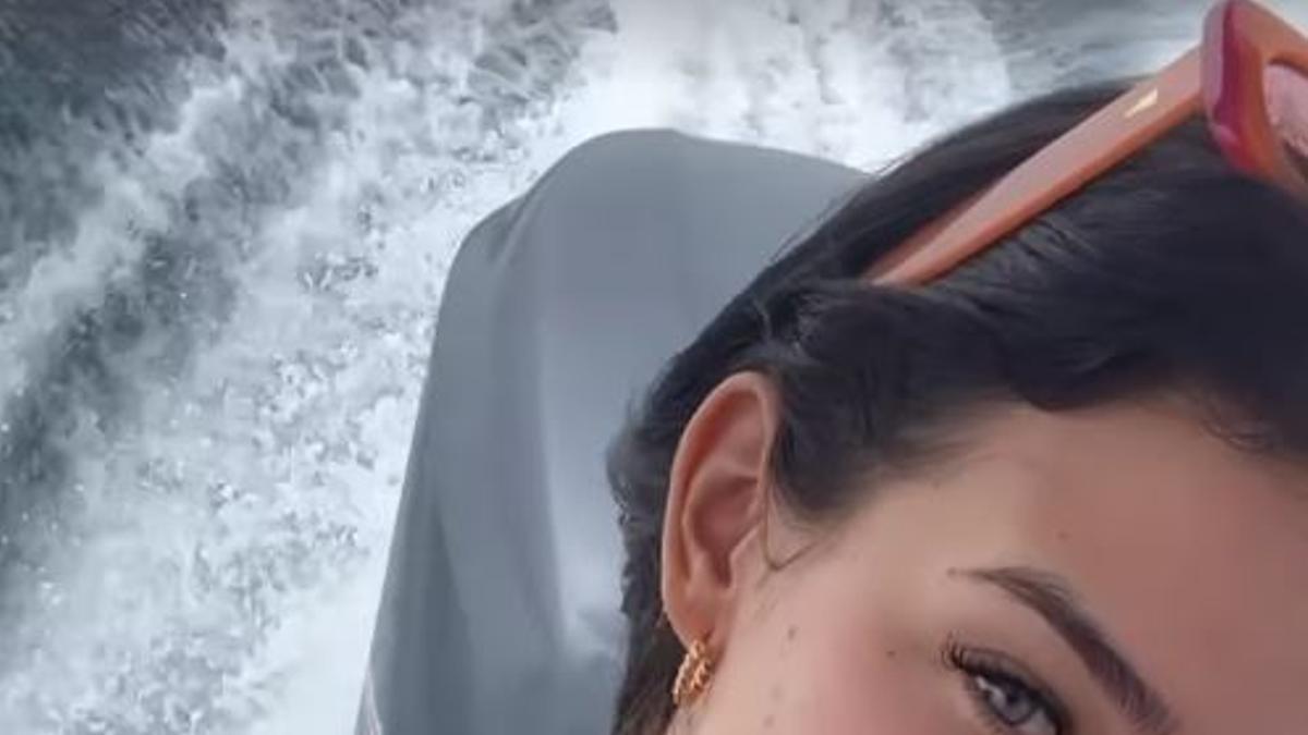 Laura Escanes de viaje en Maldivas