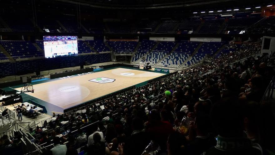 El Carpena vibró con el Unicaja a 3.000 kilómetros