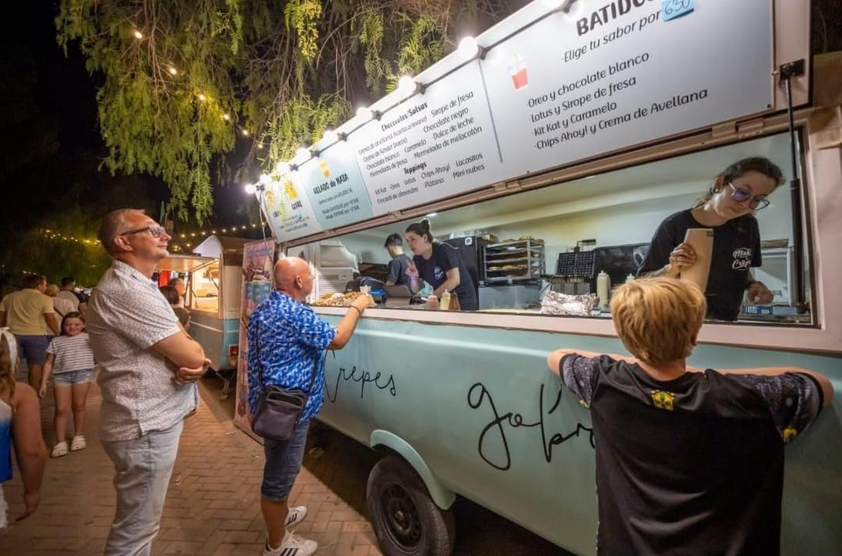 Vuelve la convención de "foodtrucks" clásicos en Alicante con actividades variadas