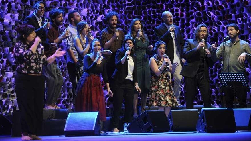 Un momento da gala dos María Casares do ano pasado, no Teatro Rosalía da Coruña.  // Casteleiro