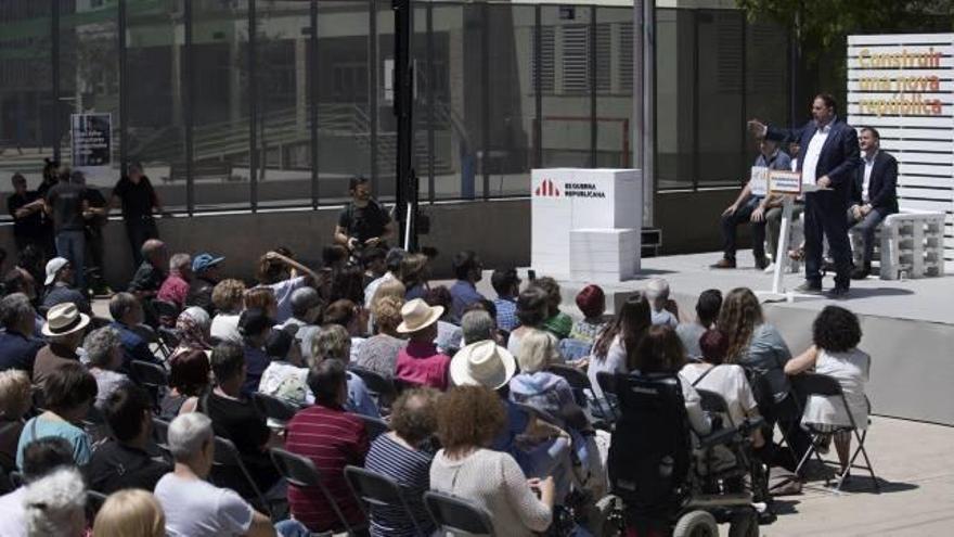 El president d&#039;ERC, Oriol Junqueras, va encetar ahir els actes en favor del sí al referèndum.