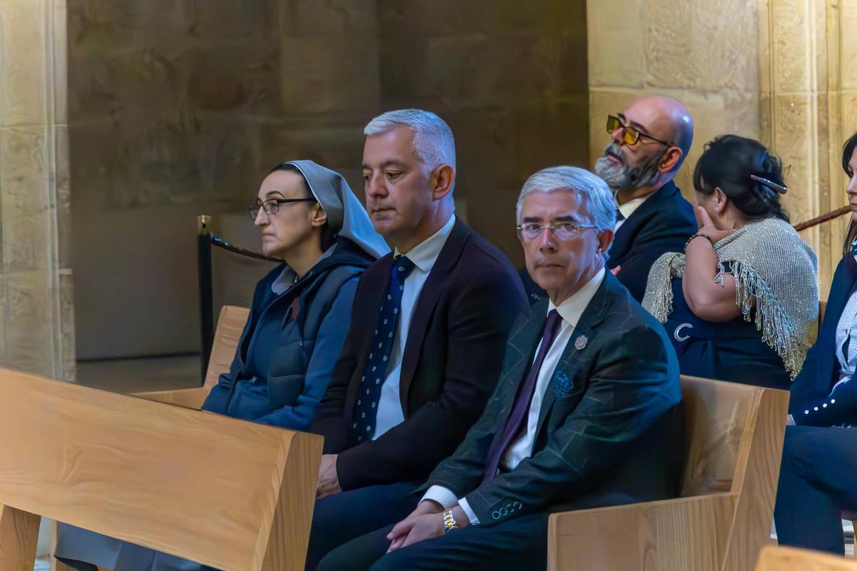 Santiago se despide del papa Francisco con una misa funeral en la Catedral