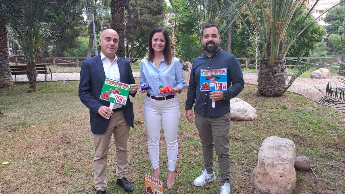 Presentación de la campaña de concienciación para luchar contra los excrementos de las mascotas en Elche
