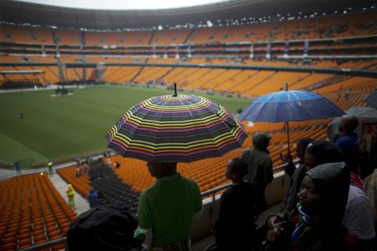 El cel també plora per Mandela.