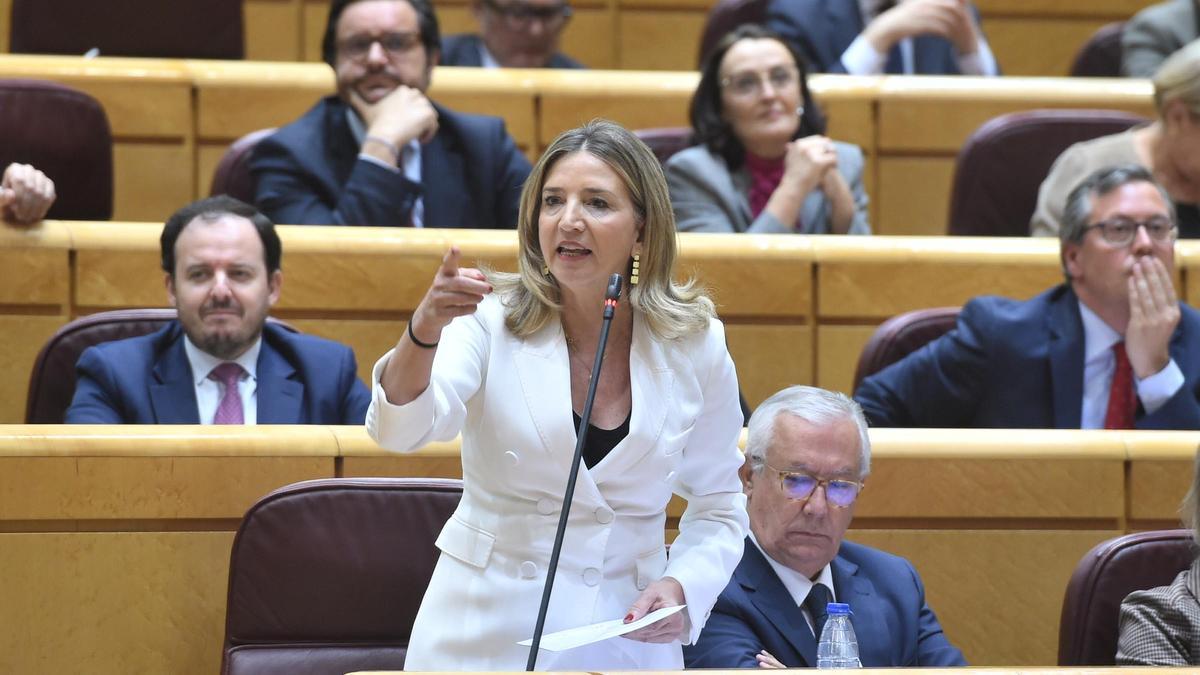 La portavoz del PP en el Senado, Alicia García, en la sesión de control al Gobierno