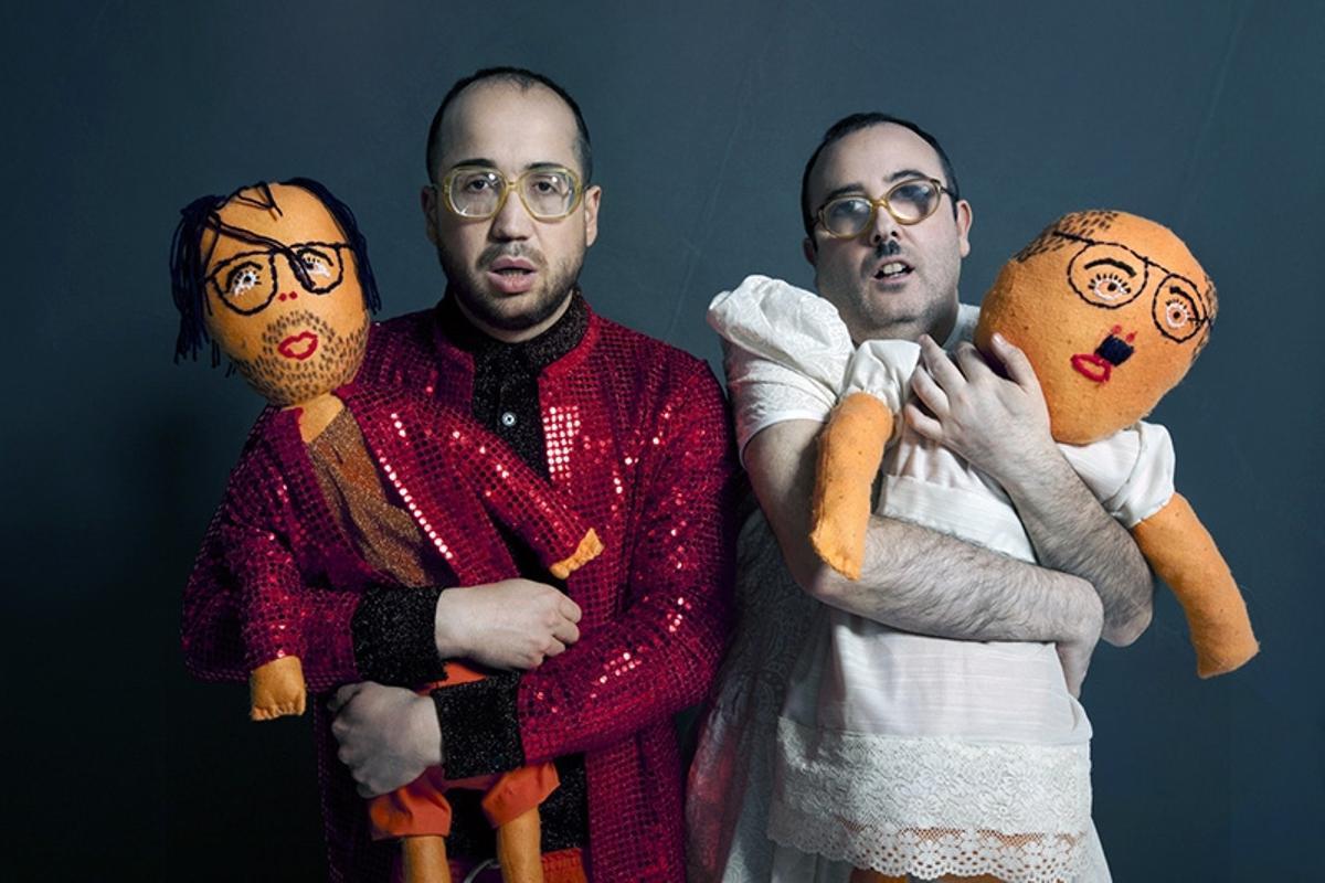 Los creadores del subnopop, Carlos Areces y Aníbal Gómez, en Marmarela