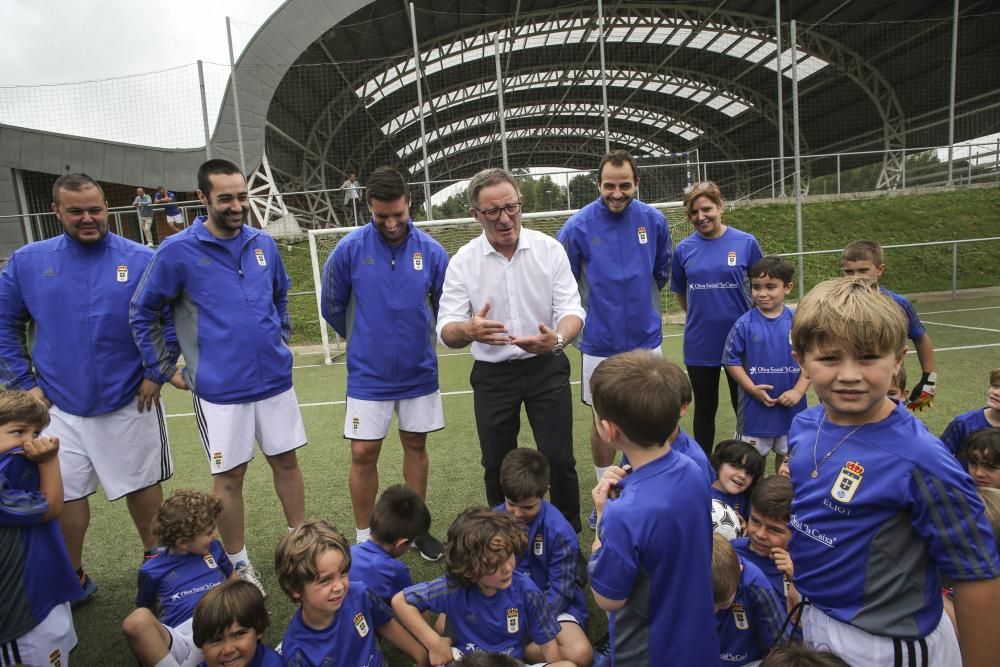 Presentación de Anquela como entrenador del Oviedo