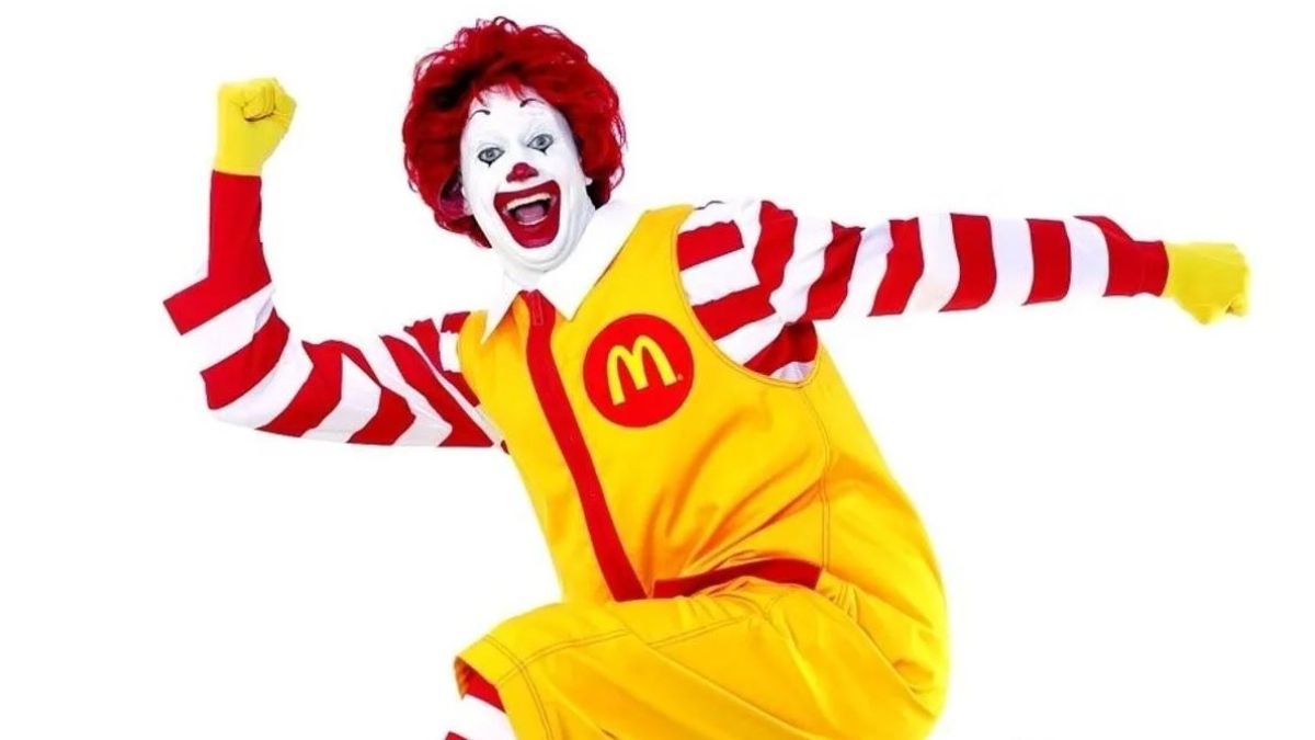 La antigua mascota de Mcdonalds, Ronald Mcdonald