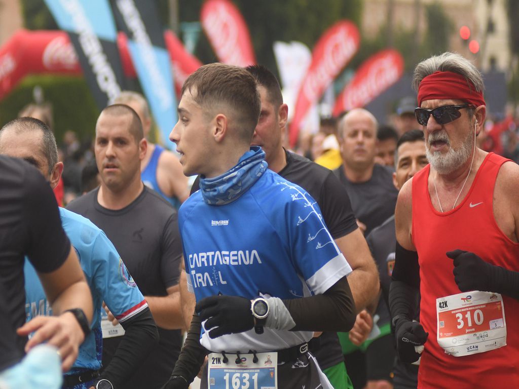 Llegada y podios de la 10k, la media maratón y la maratón de Murcia (I)