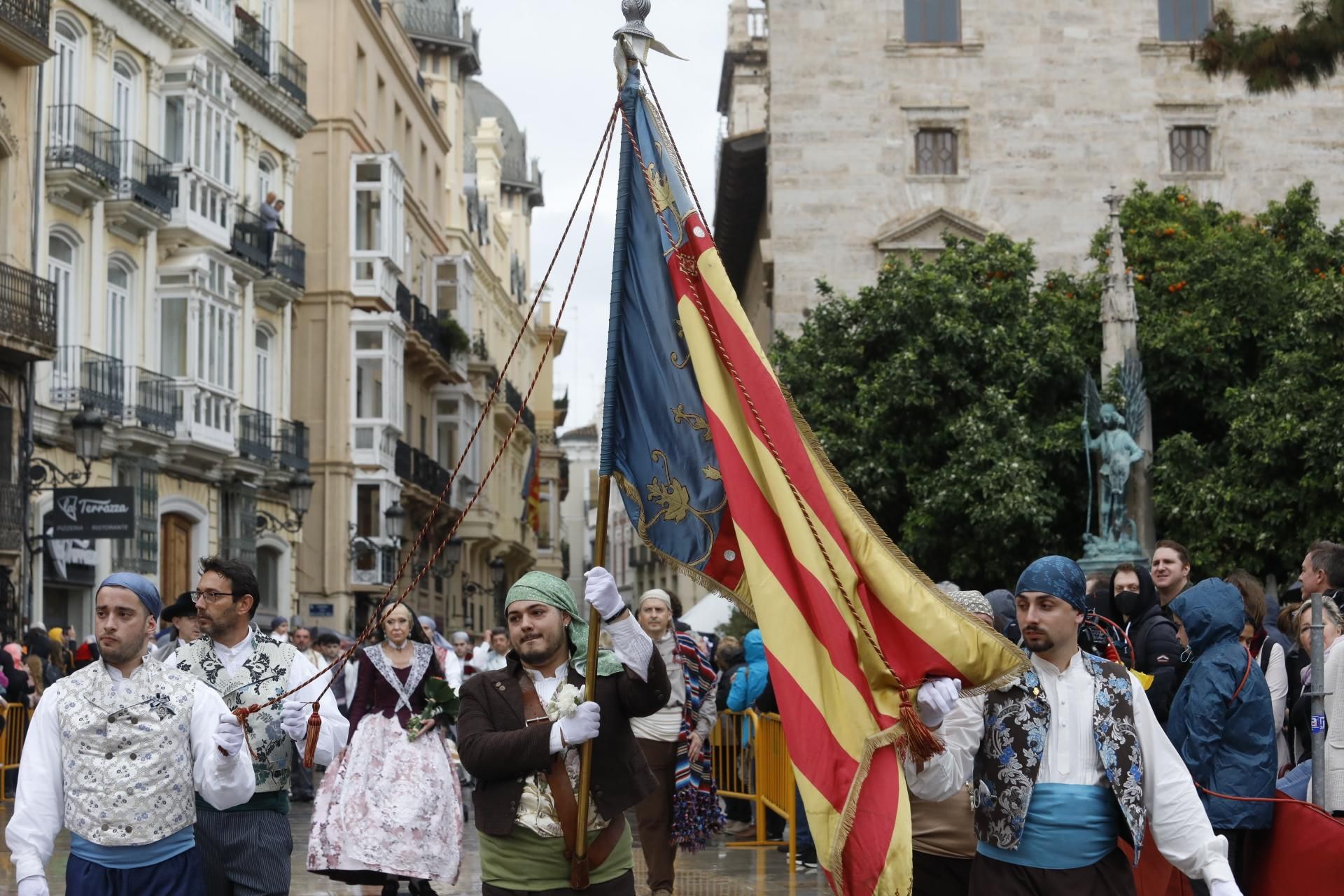 Búscate en el primer día de Ofrenda por la calle Quart (entre las 15.30 y las 17.00 horas)