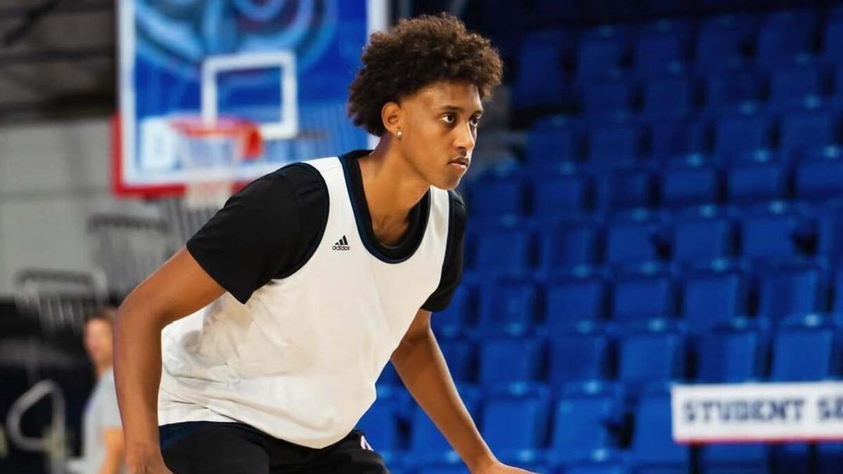 Baba Miller, en un entrenamiento con Florida Atlantic