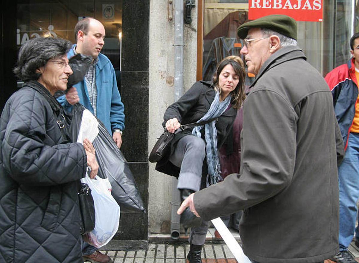 El Concello prohíbe regresar a sus casas a los desalojados de San Andrés